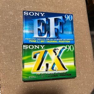 2 SONY cassette blank tapes